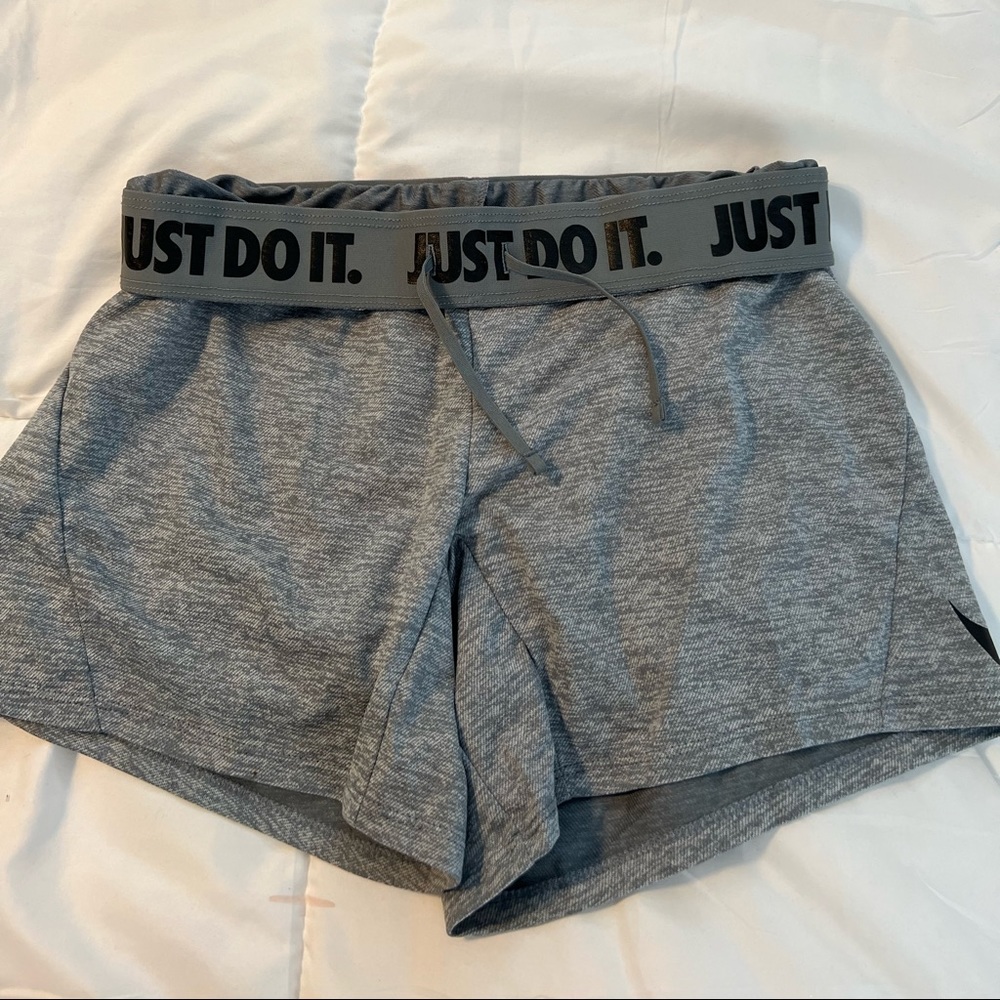 NWOT Nike shorts